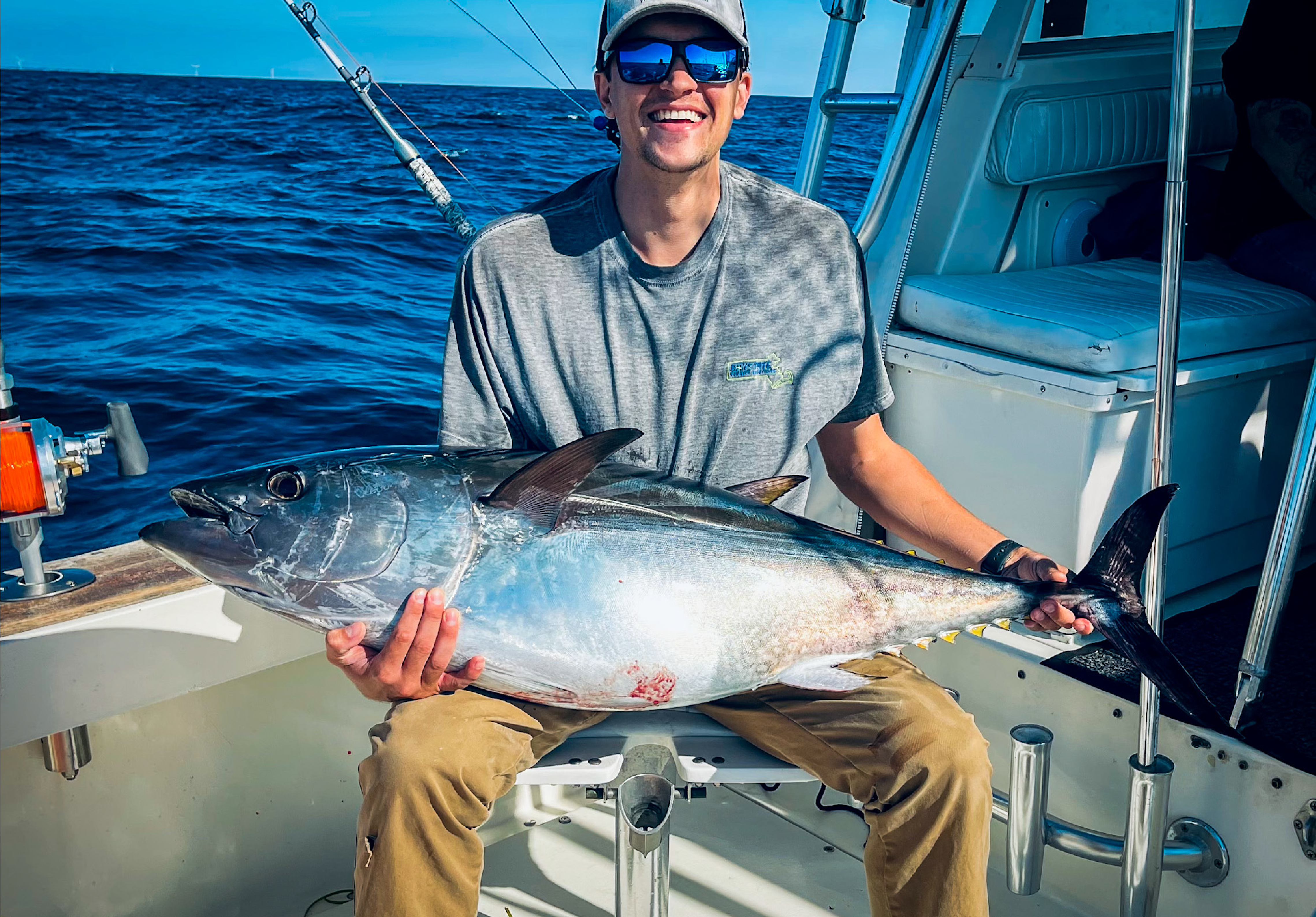 TUNA CHARTER